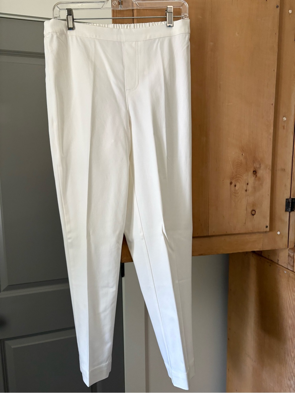 Isaac Mizrahi White Straight-Leg Women's Pants